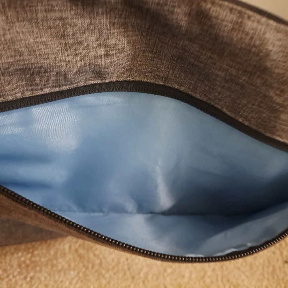 Columbia Grey & Black Messenger/Shoulder Bag